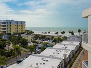 Modern Beachside Vacation Condo 2 Bedooms for Rent Week